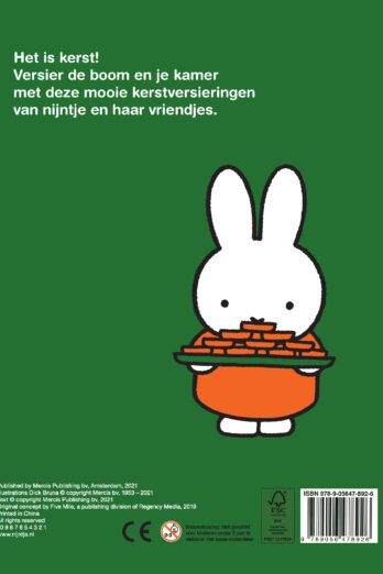 Nijntje versiert de kerstboom