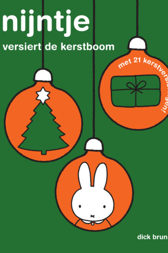 Nijntje versiert de kerstboom