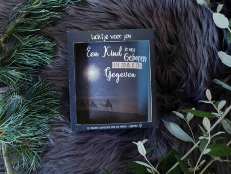 Home & Living>Kerst|Seizoenen>Kerst|Home & Living>Lichtje voor jou Lichtje voor jou: Een Kind is ons geboren