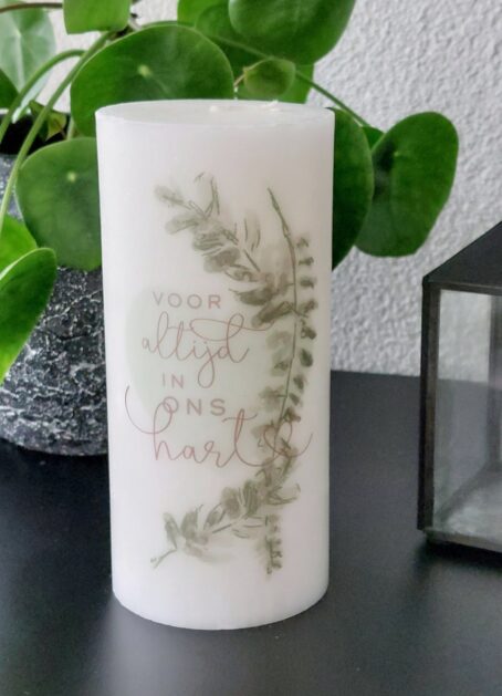 Kleur: Ivoor Home & Living>Kaarsen|Troost en bemoediging Stompkaars hart - Voor altijd in ons hart