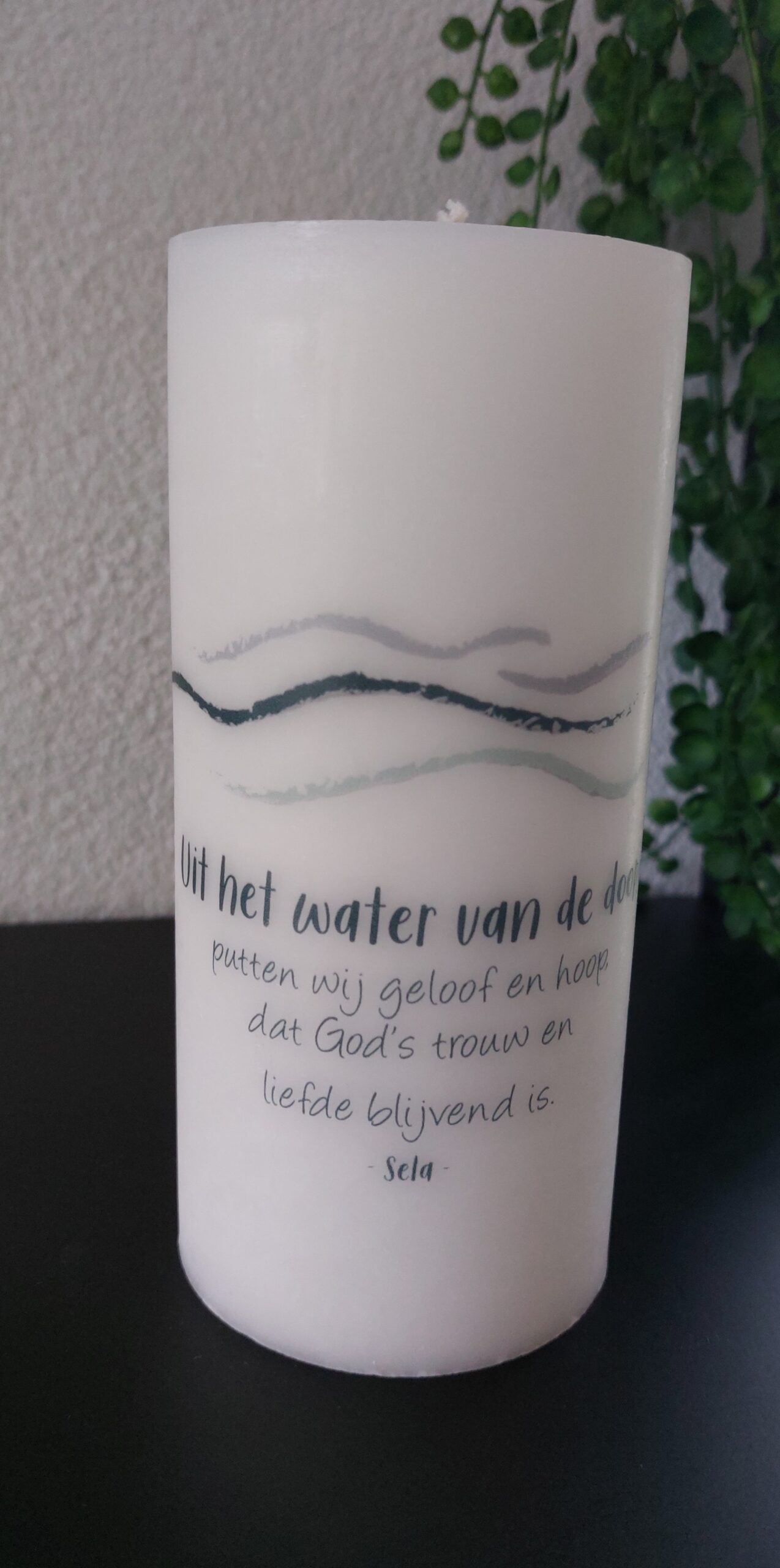 Kleur: Ivoor Home & Living>Kaarsen Stompkaars H&L Water - Uit het water van de doop